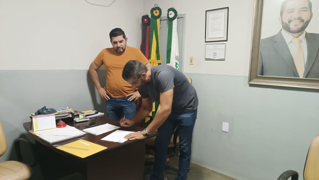 Prefeito Jarson Santos dá Início na reforma e ampliação do Estádio Municipal O Florestão.