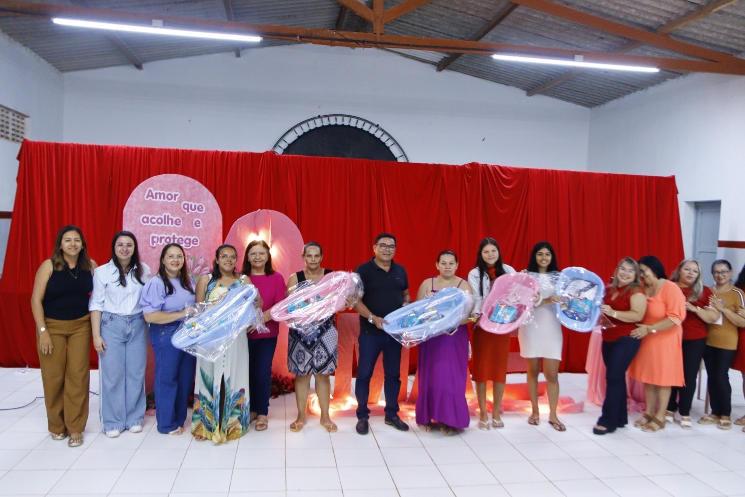 Assistência Social de Nova Floresta realiza comemoração alusiva ao Dia das Mães com programação especial no CRAS