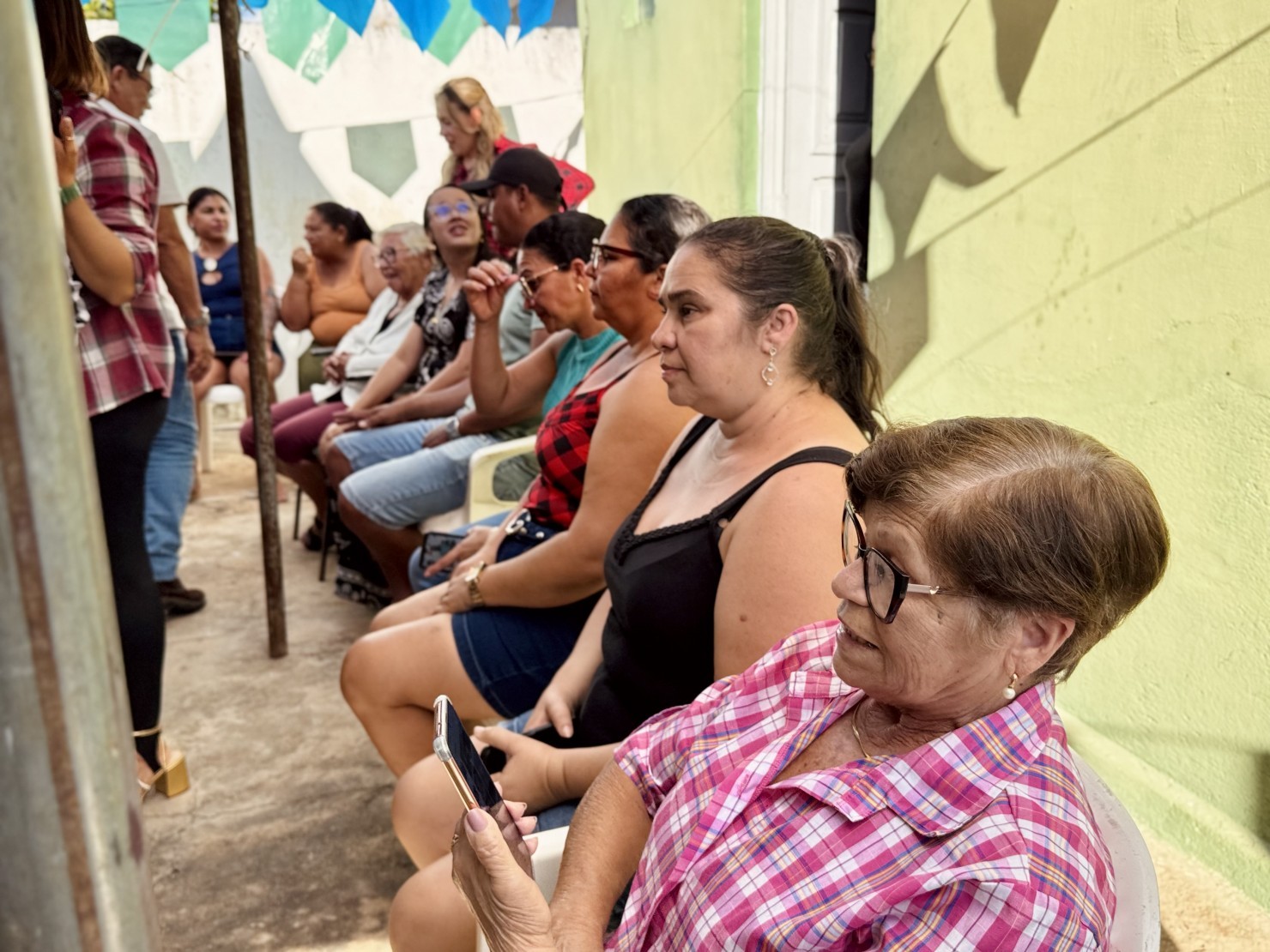 PSF IV realiza comemoração junina com sorteio de brindes e momento de integração