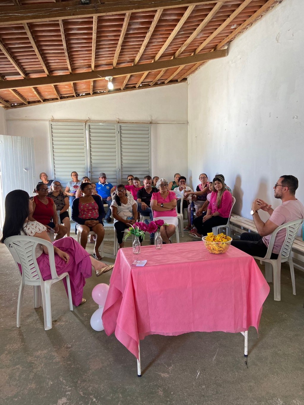 Prefeitura de Nova Floresta realiza ações do Outubro Rosa nos PSF's