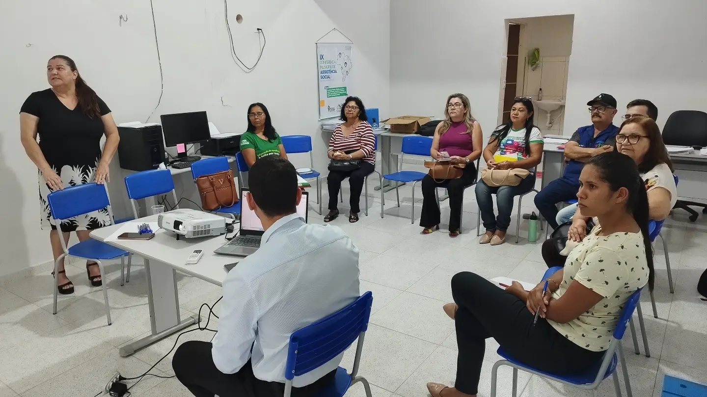 Comissão do Selo UNICEF em Nova Floresta realiza reunião intersetorial