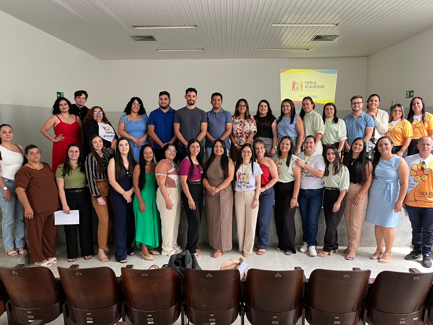 Equipe da Assistência Social de Nova Floresta participa de capacitação sobre o Serviço Família Acolhedora