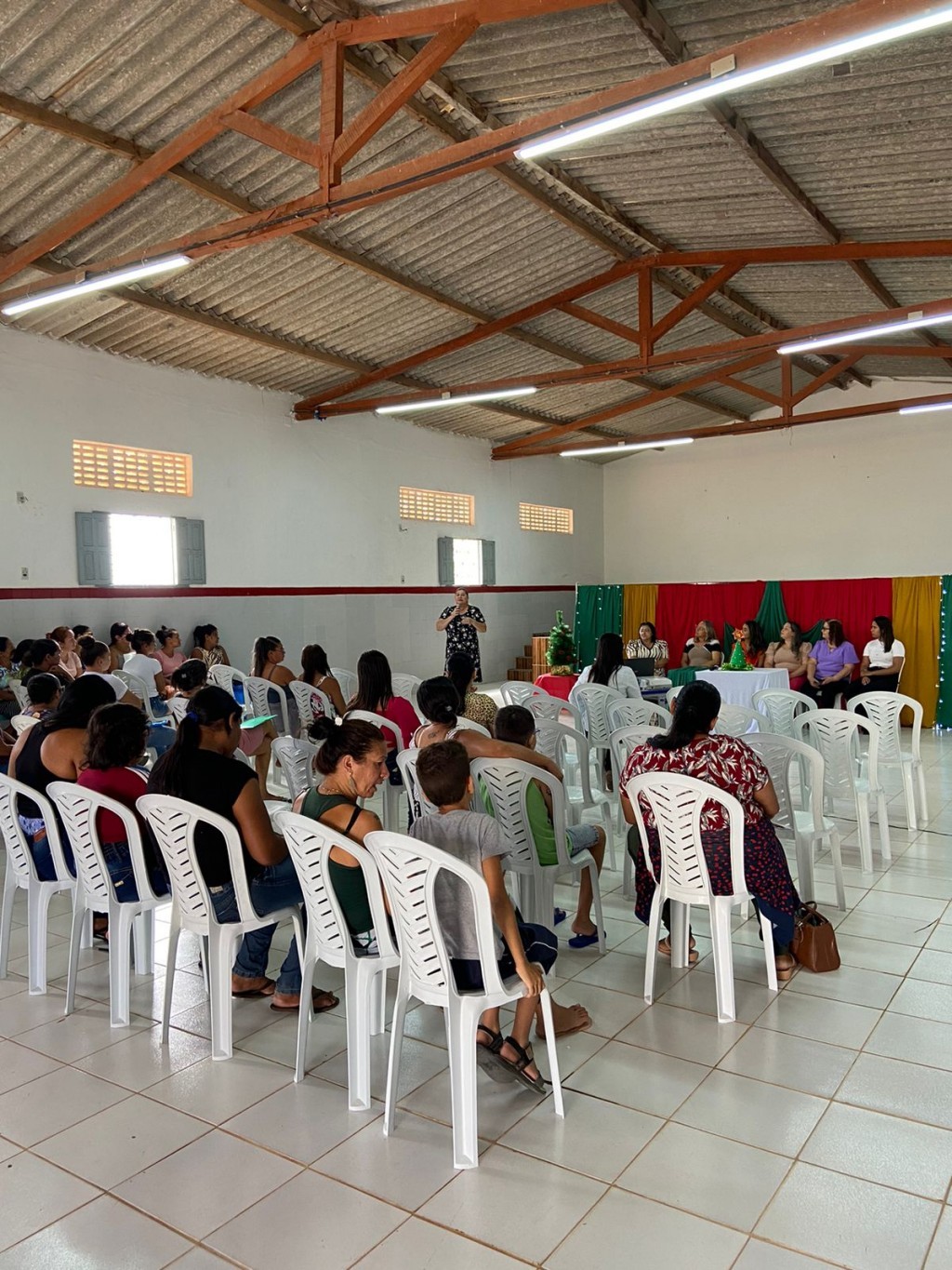 A Prefeitura de Nova Floresta através da Secretaria de Ação Social, realizou o 1° encontro das Mães Atípicas.
