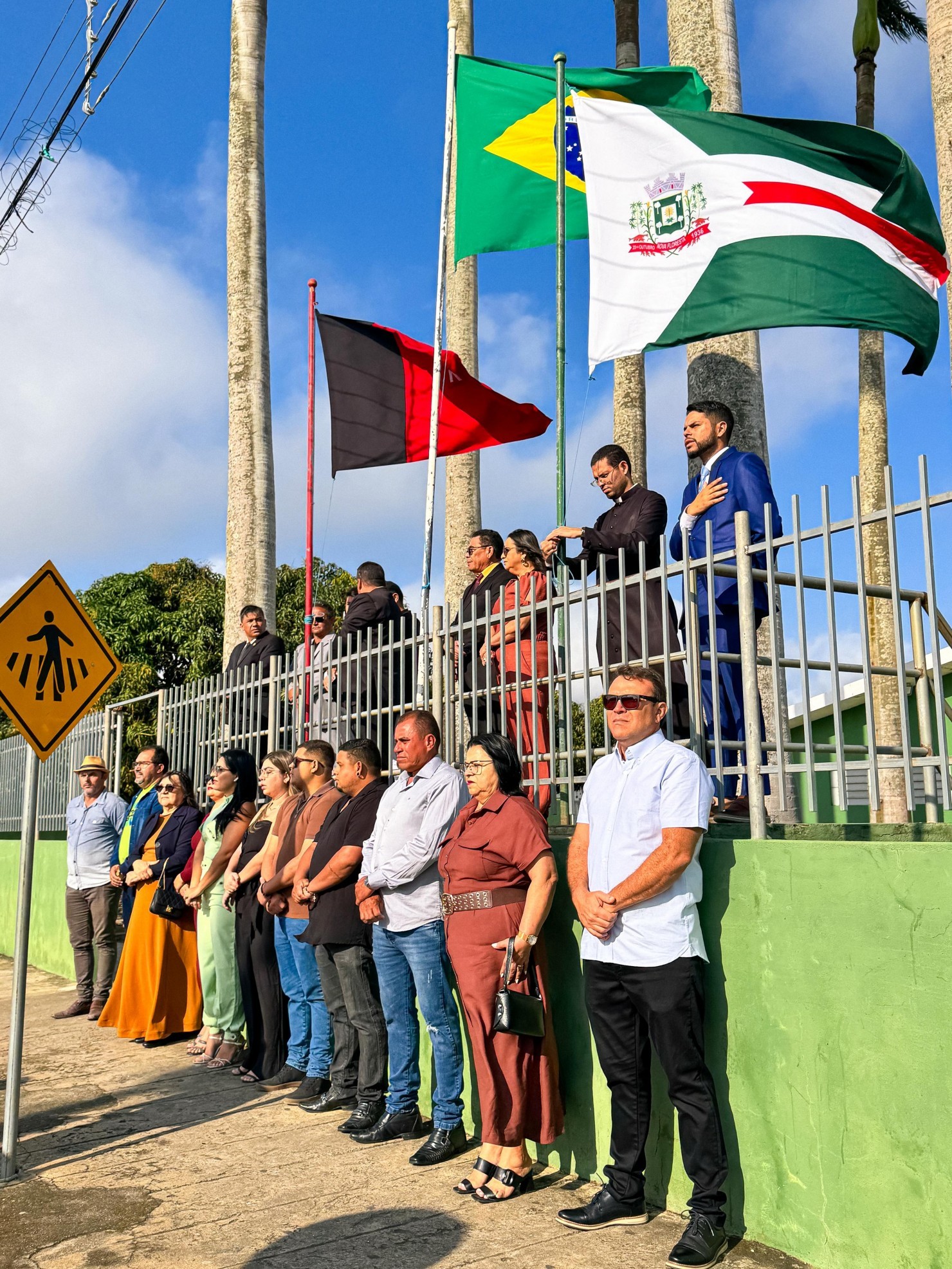 Nova Floresta celebra o Dia da Pátria com alvorada e hasteamento das bandeiras