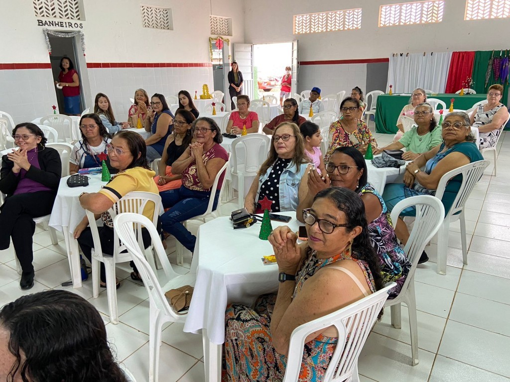 Prefeitura de Nova Floresta realiza Confraternização do Grupo de Idosos