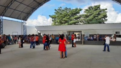 Prefeitura de Nova Floresta realiza vacinação no Forró dos Idosos
