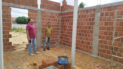 Prefeito Jarson acompanha obras de reforma e ampliação da Escola Profª Julieta de Lima e Costa