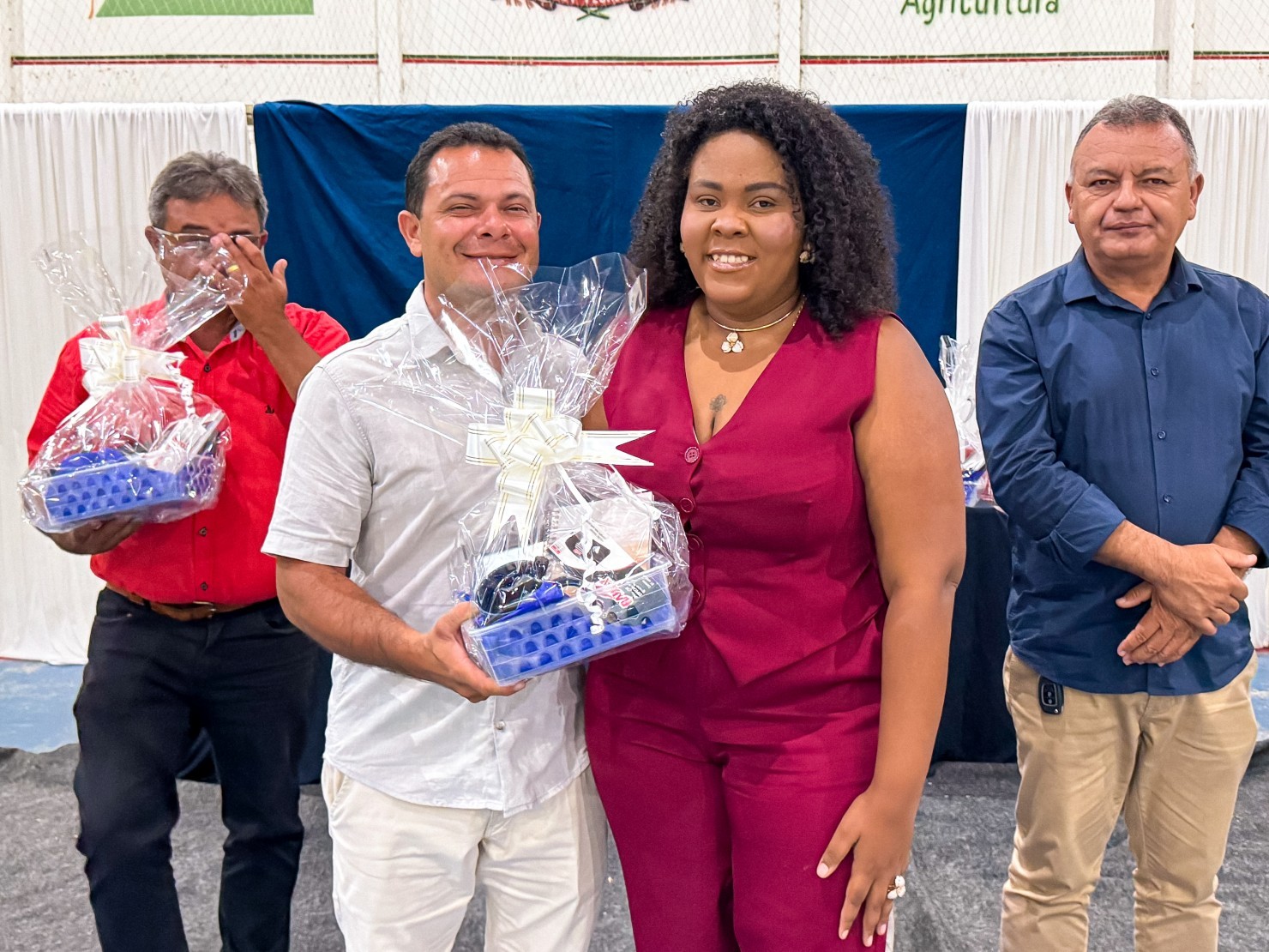 Prefeitura de Nova Floresta realiza jantar em homenagem aos professores da rede municipal