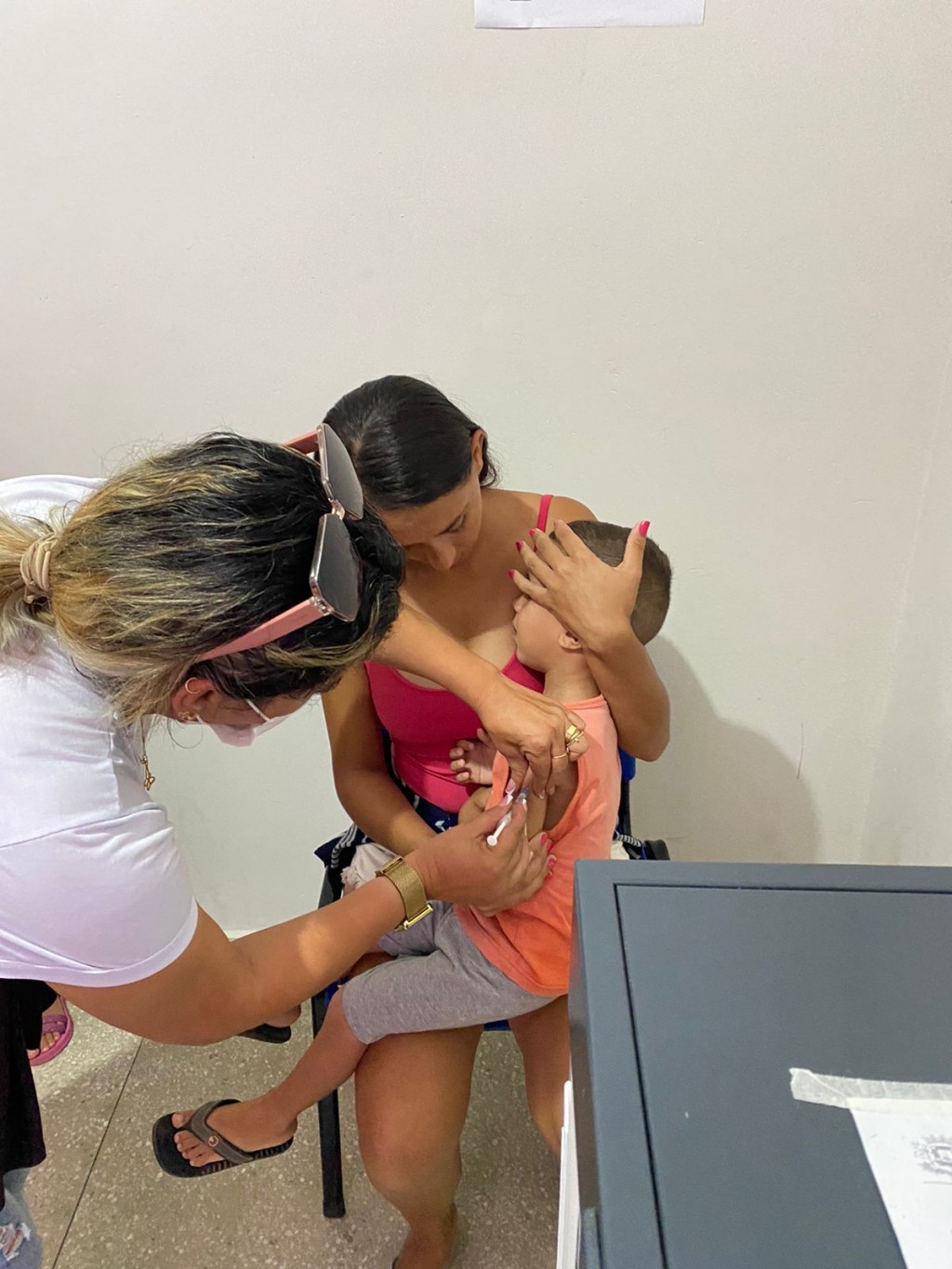 A Prefeitura de Nova Floresta, através da Secretaria Municipal de Saúde, realizou, no último sábado (13), mais um Dia D de Multivacinação.
