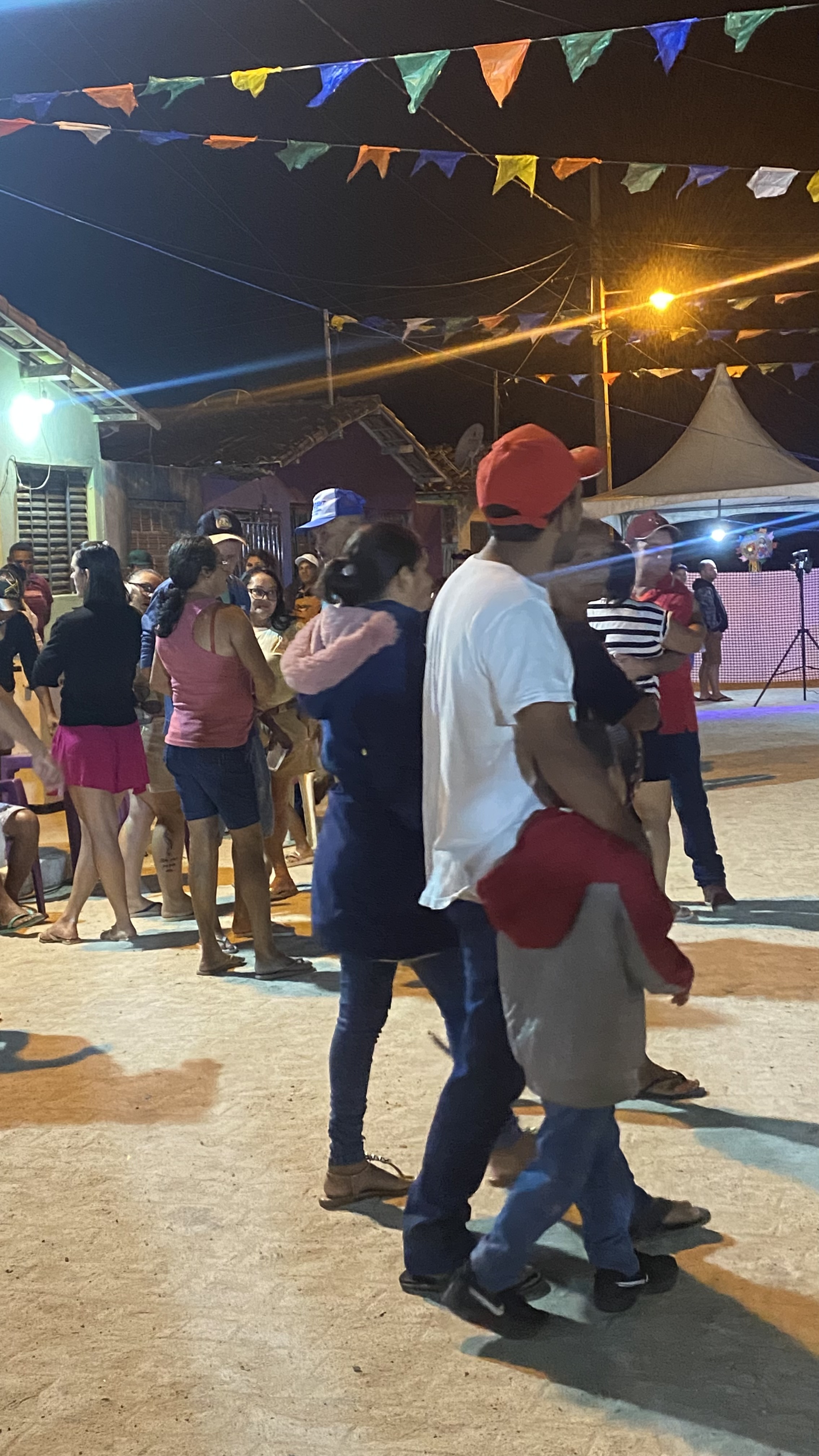 Prefeitura Municipal de Nova Floresta realiza encerramento do São João de Bairros no conjunto Montevidéu