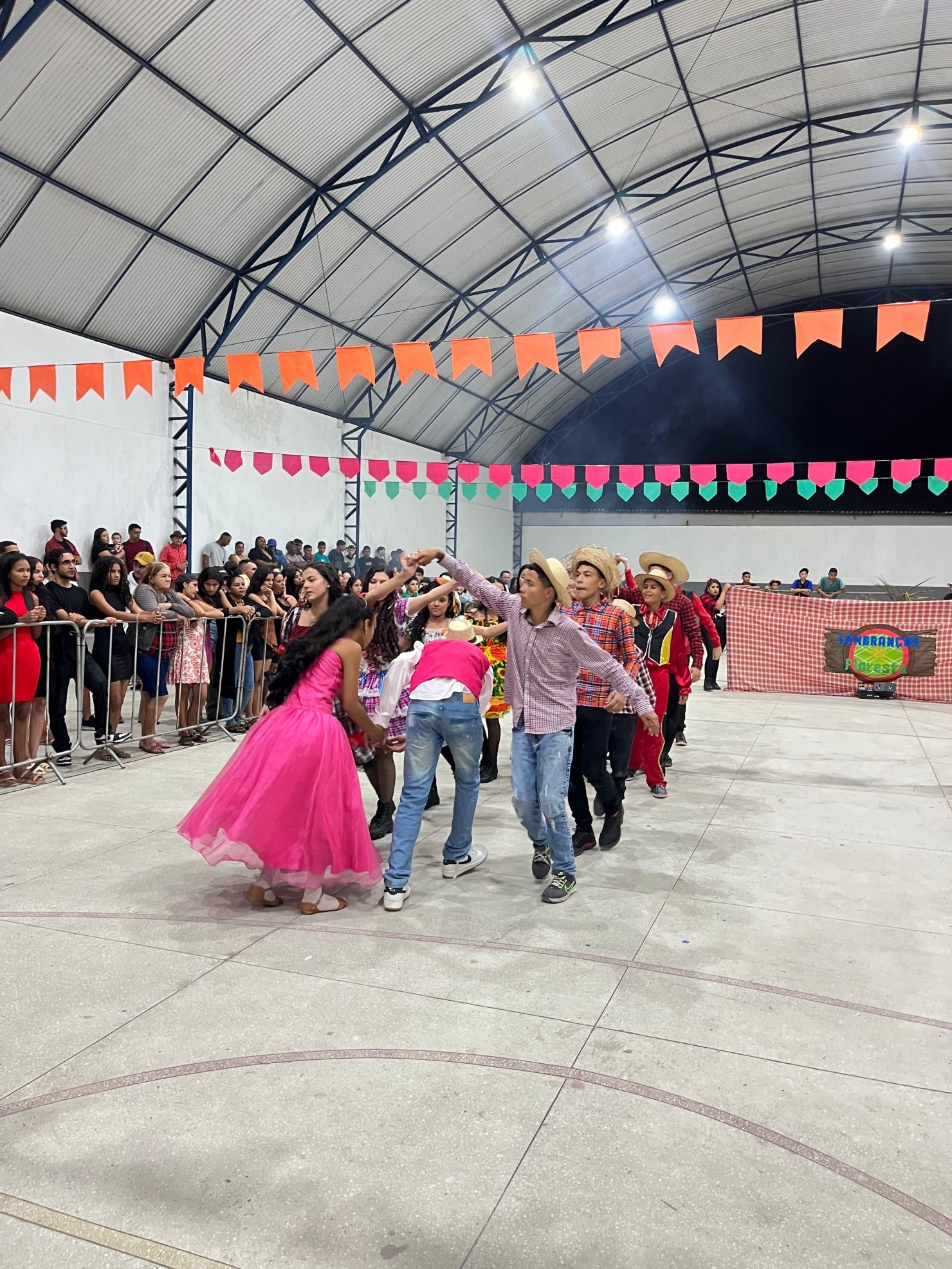 Rede Municipal celebra o São João com cultura, tradição e participação da comunidade escolar