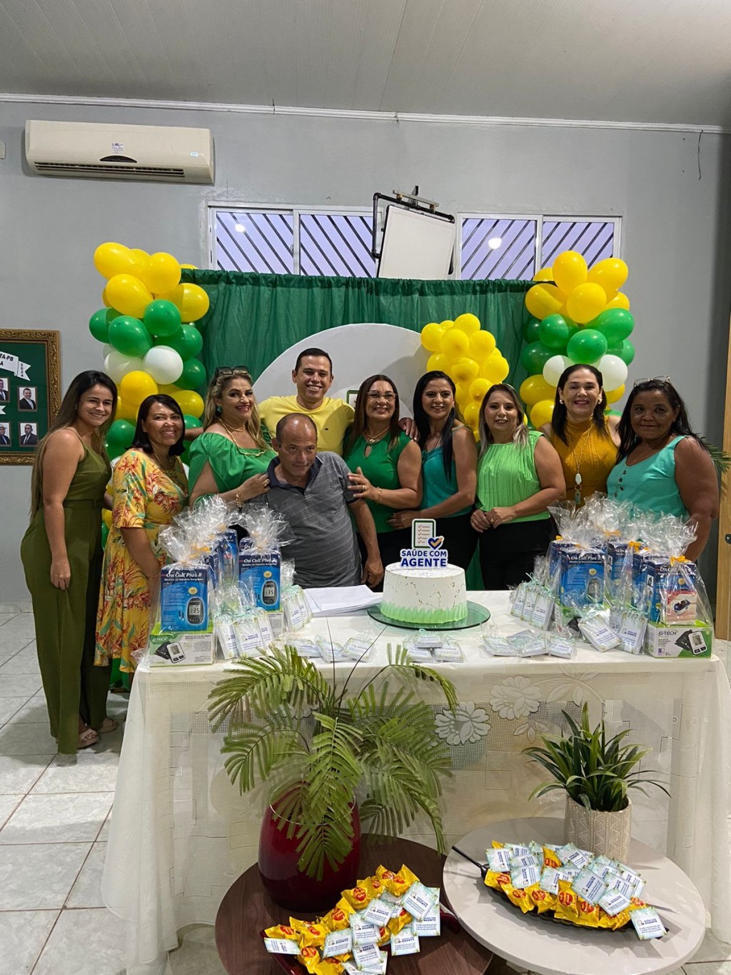 Prefeitura de Nova Floresta realiza entrega de Kits e Certificados dos ACS e ACE
