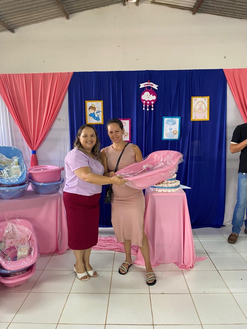 Prefeitura de Nova Floresta realiza mais uma entrega de kits bebê