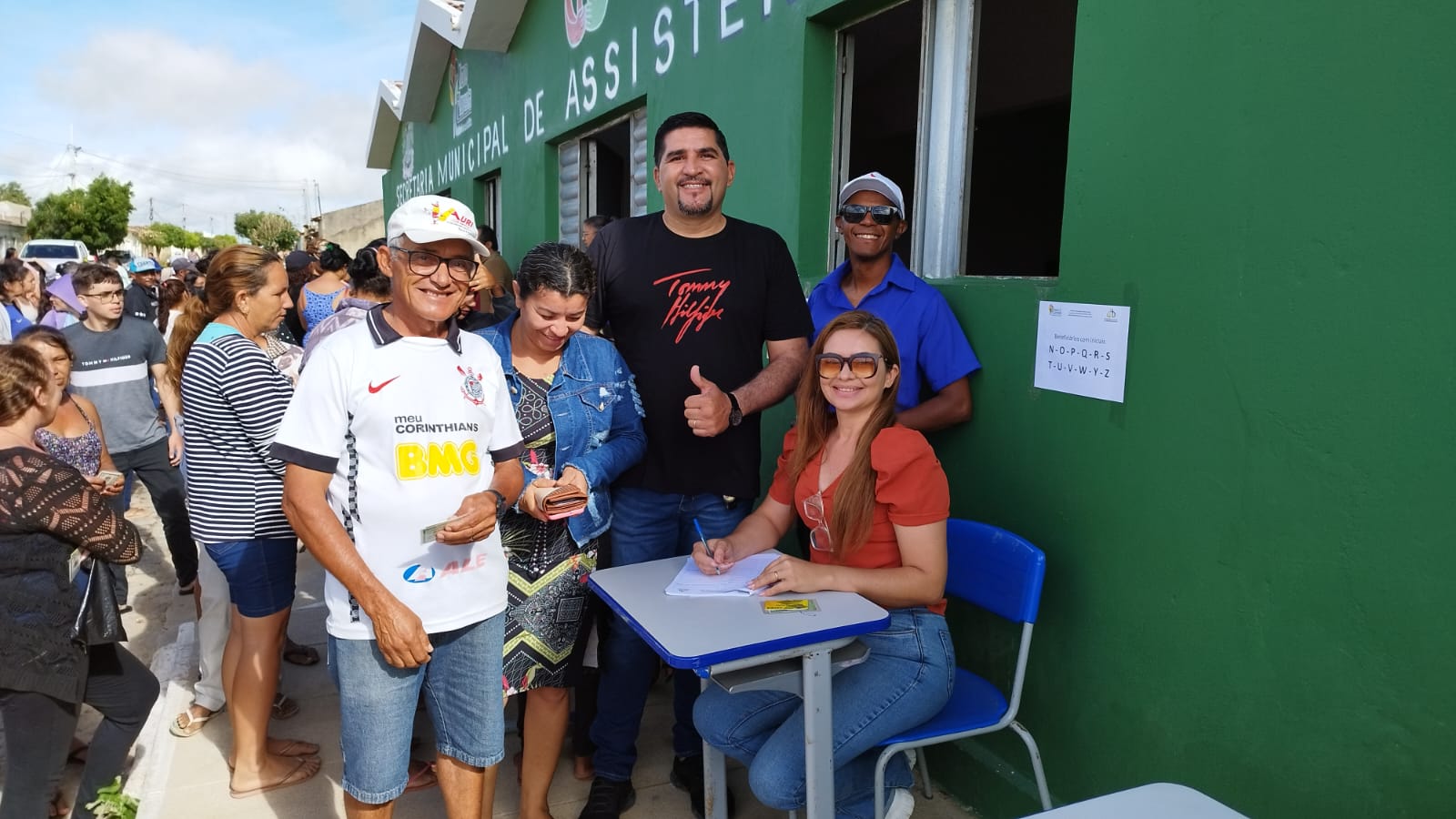 Prefeitura de Nova Floresta realiza entrega do Peixe da Semana Santa