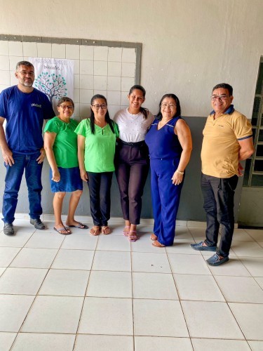 Equipe do SCFV recebe nova coordenadora em encontro com o prefeito e a secretária de Assistência Social