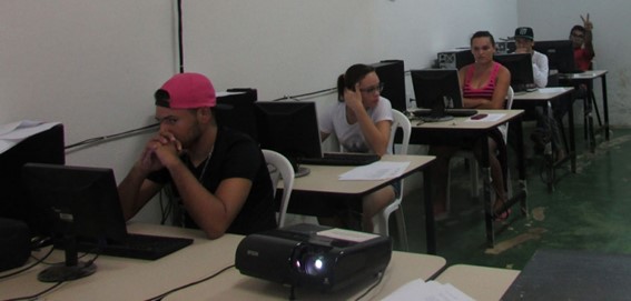 Telecentro da cidade Nova Floresta oferece curso de programação gráfica para jovens e adultos; confira outras modalidades de cursos