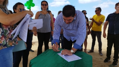 Prefeito Jarson assina Ordem de Serviço para construção de novo Cemitério
