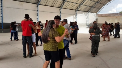 Prefeitura de Nova Floresta realiza vacinação no Forró dos Idosos