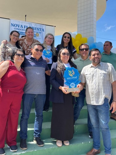Prefeitura Municipal de Nova Floresta realiza Caminhada em comemoração a conquista do Selo UNICEF