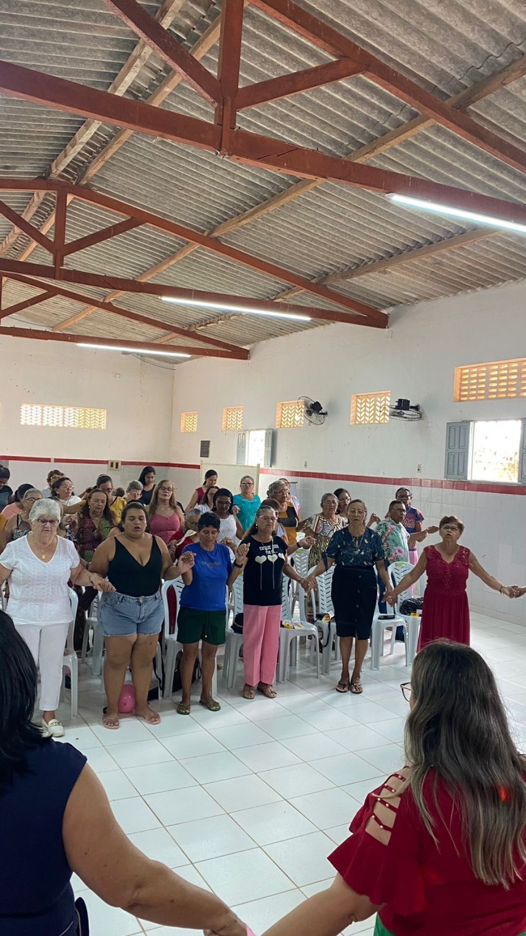 A Prefeitura Municipal de Nova Floresta através Secretaria de Assistência Social juntamente com o CRAS promove evento comemorativo do dia das mães