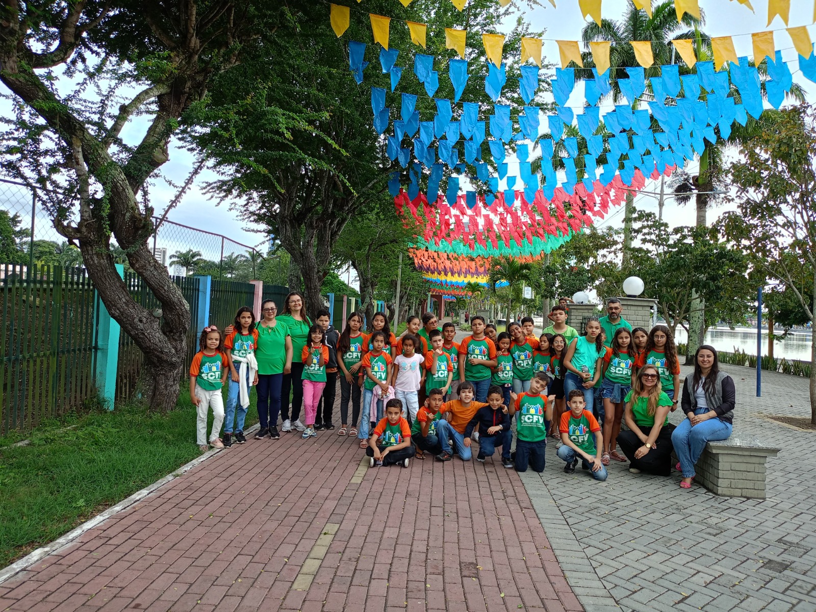 Prefeitura Municipal de Nova Floresta promove passeio com as crianças do SCFV