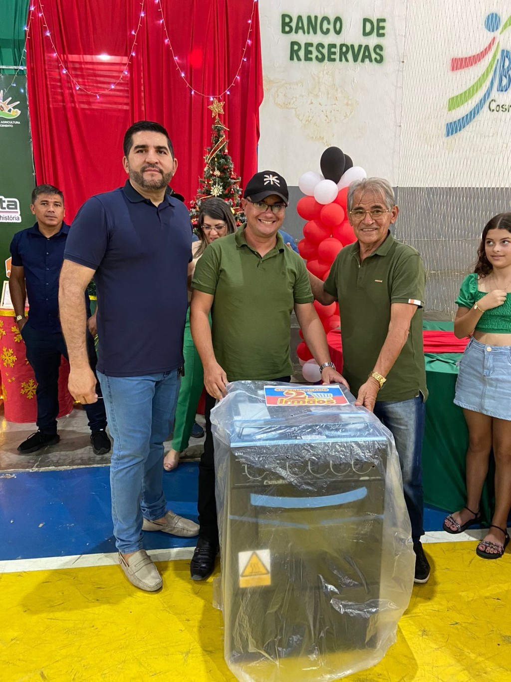 Prefeitura de Nova Floresta realiza café da manhã da confraternização dos servidores.