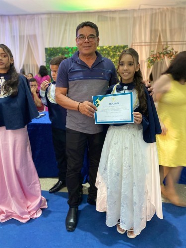 Prefeitura de Nova Floresta e Secretaria de Educação realizam Formatura das Escolas Municípais