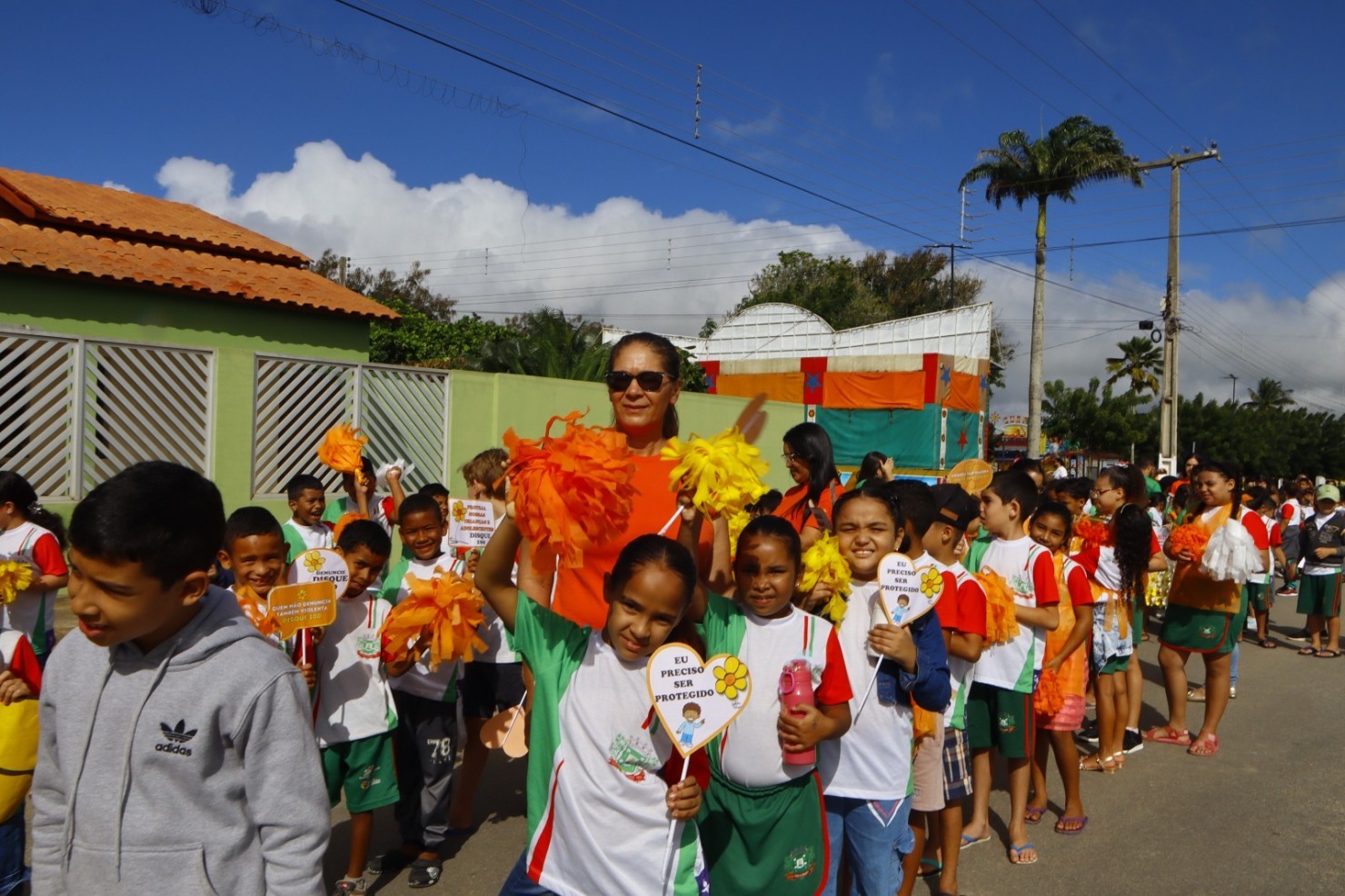 Nova Floresta realiza caminhada da campanha Faça Bonito em mobilização pela proteção de crianças e adolescentes