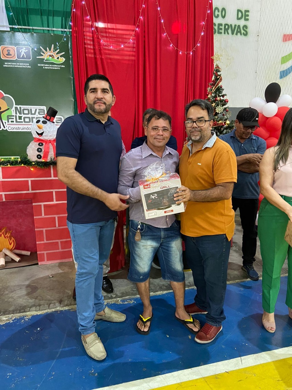 Prefeitura de Nova Floresta realiza café da manhã da confraternização dos servidores.