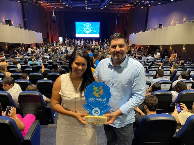 Prefeitura Municipal de Nova Floresta recebe Selo UNICEF 2020-2024