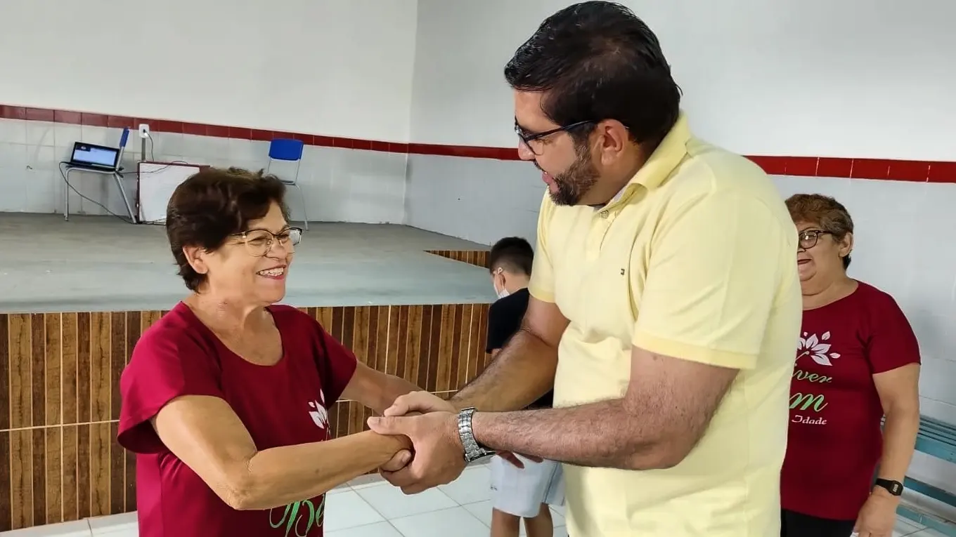 Prefeito Jarson acompanha retorno das atividades da Ginástica da Melhor Idade