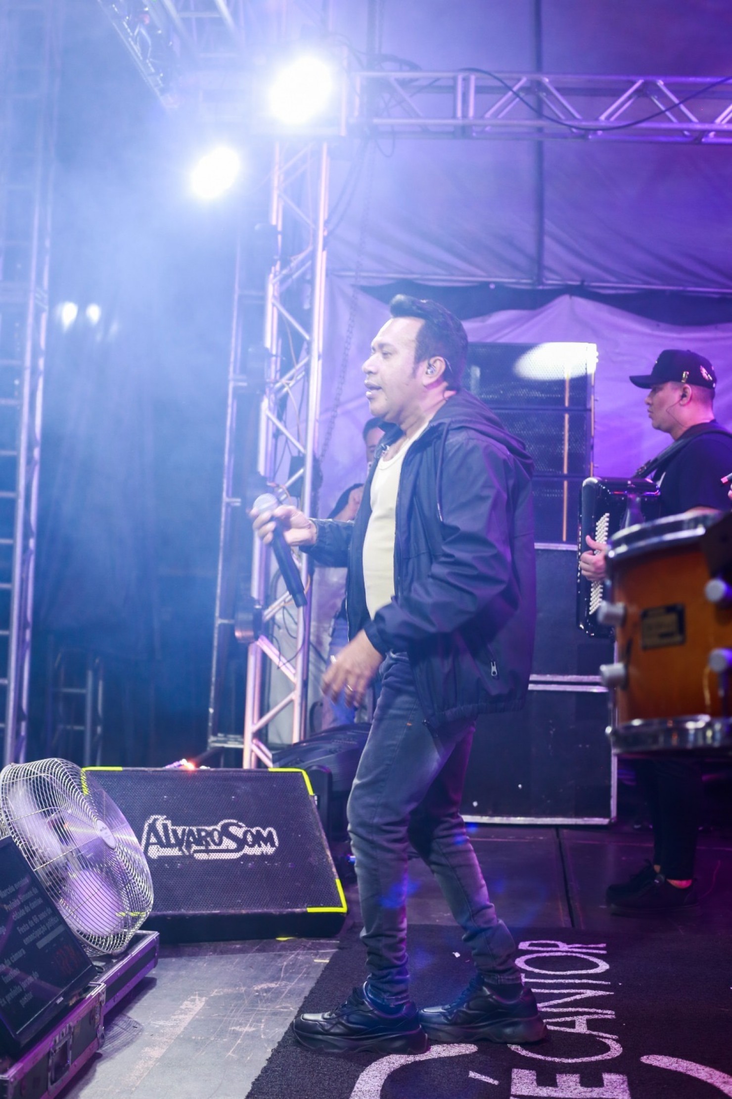 Festa social celebra os 66 anos de emancipação política de Nova Floresta com shows