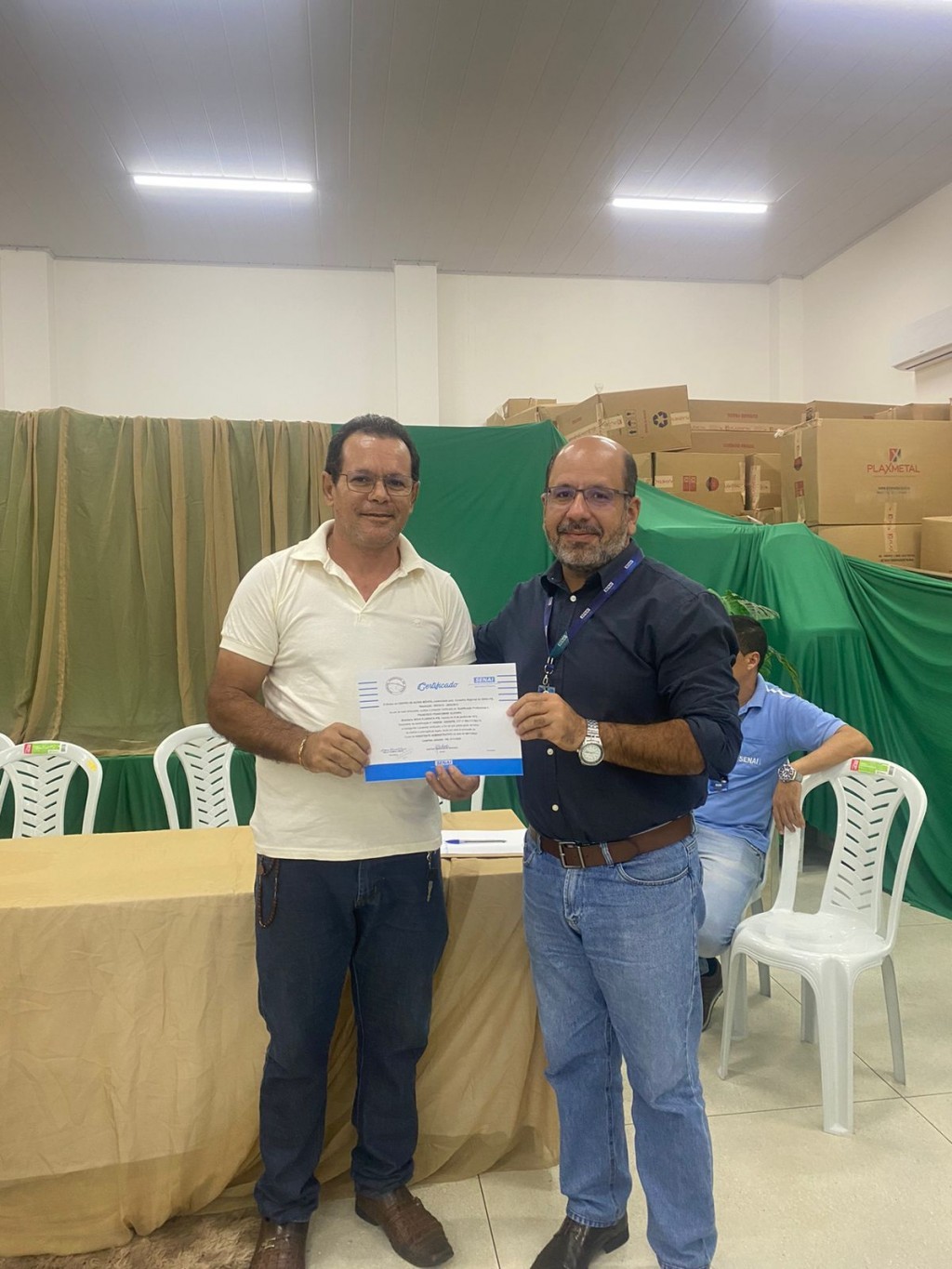 Prefeitura de Nova Floresta realiza entrega de Certificados de Conclusão de Curso Profissionalizante de Assistente Administrativo pelo SENAI