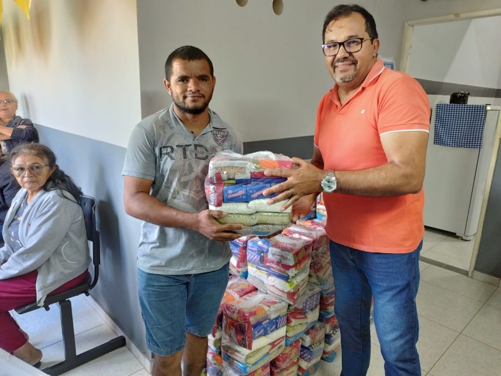 Prefeitura de Nova Floresta realiza entrega de cestas básicas nesta quarta