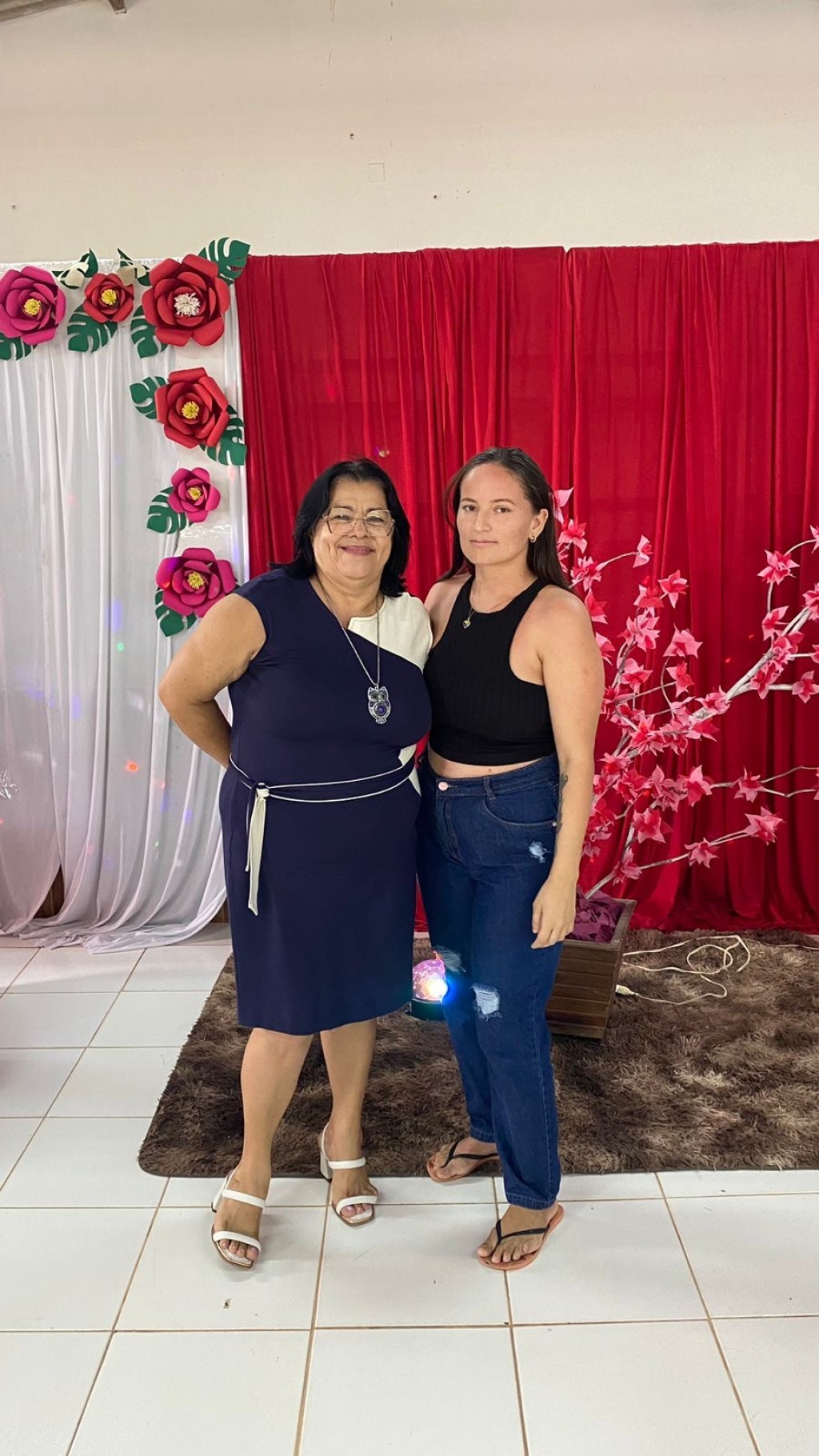 A Prefeitura Municipal de Nova Floresta através Secretaria de Assistência Social juntamente com o CRAS promove evento comemorativo do dia das mães