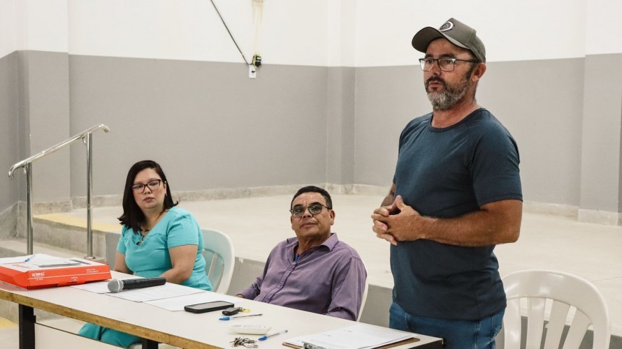 Prefeitura realiza reunião com agricultores familiares para fortalecer a merenda escolar
