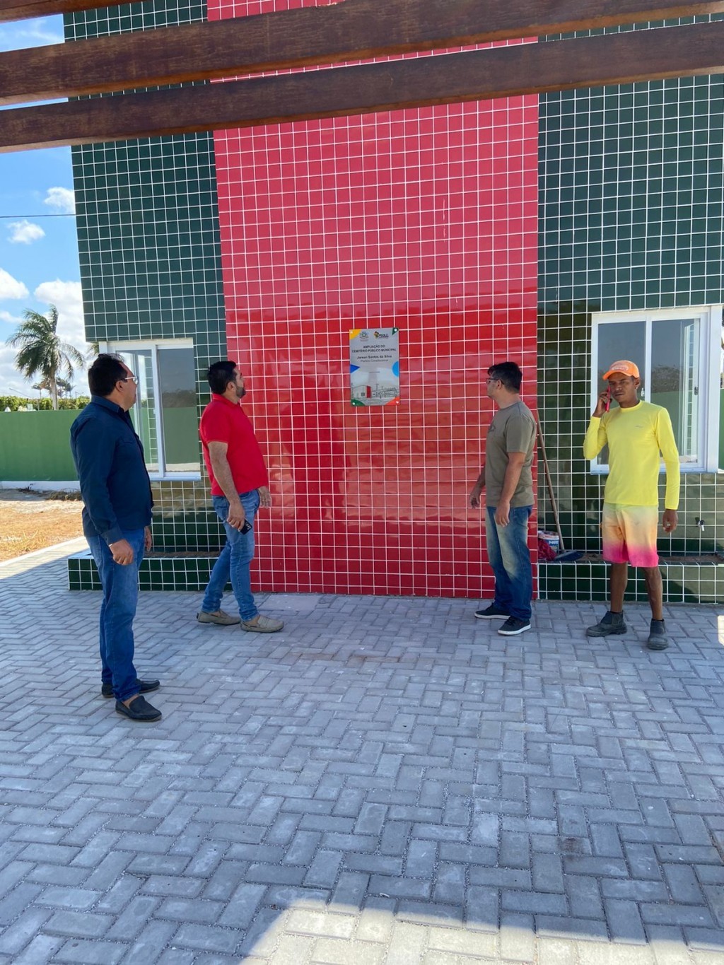 Prefeito Jarson acompanha finalização do novo Cemitério Público.