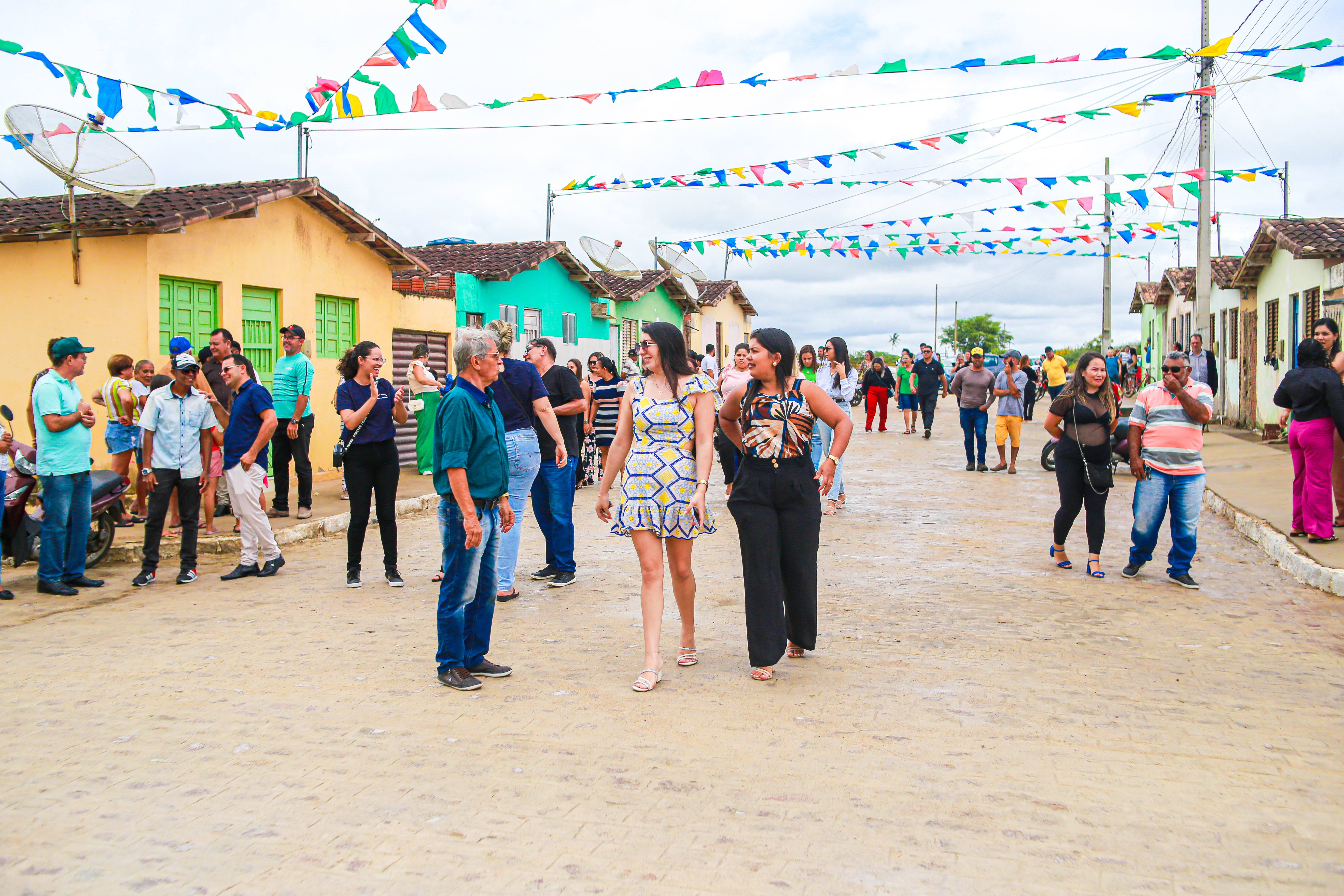Prefeitura Municipal de Nova Floresta realiza Inauguração de Pavimentação no Conjunto Montevidéu