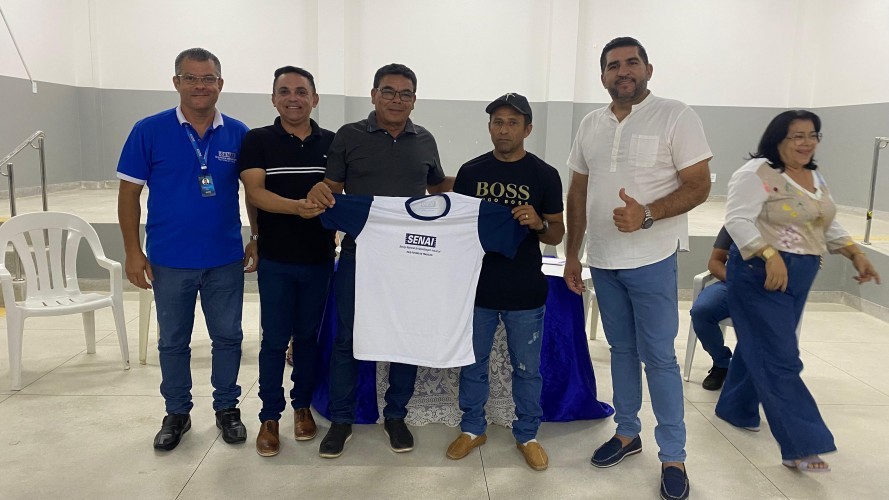 Prefeitura de Nova Floresta realiza entrega de Certificados de Conclusão de Curso Profissionalizante de Recursos Humanos pelo SENAI
