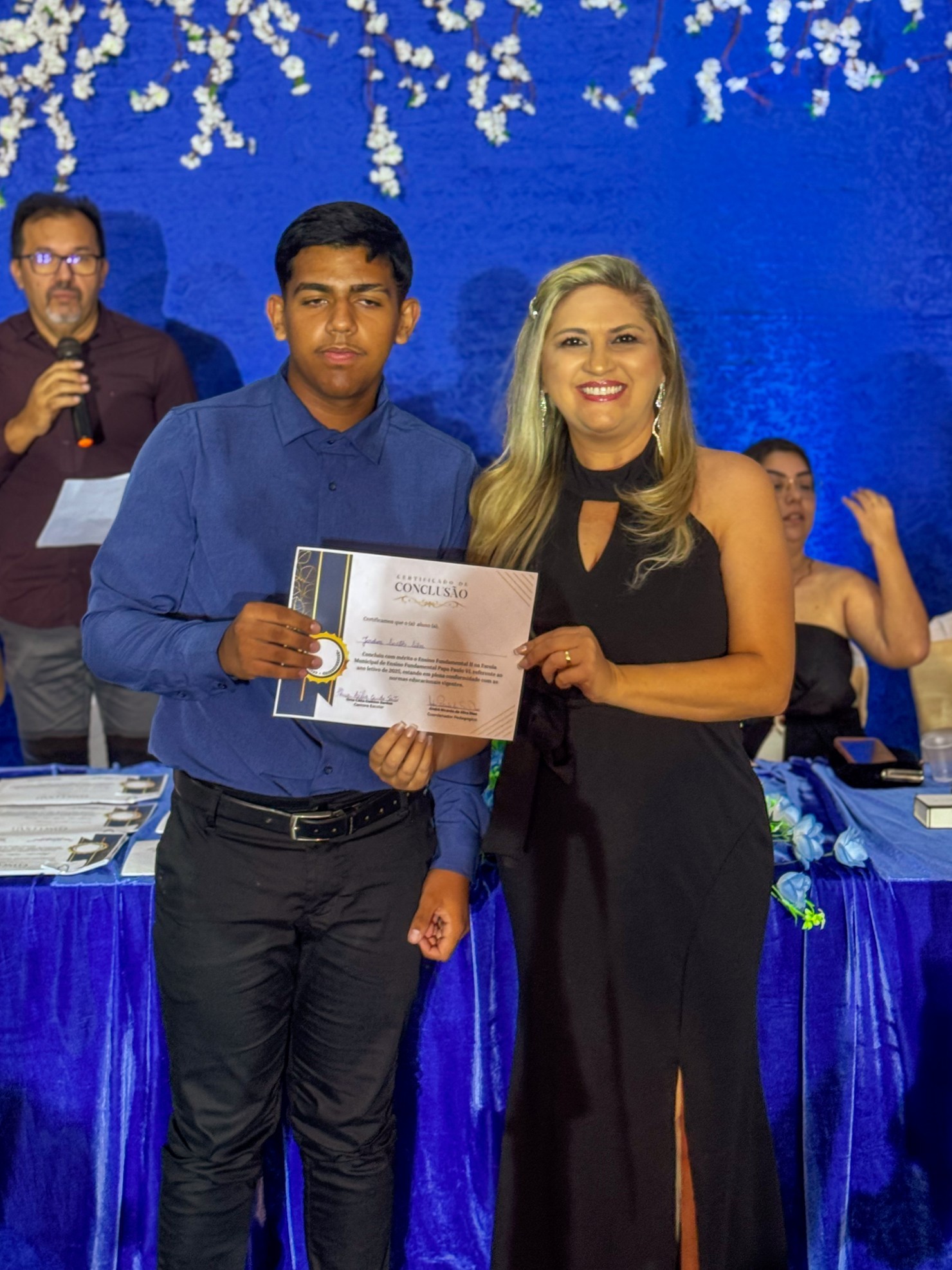 Formatura dos alunos do 9º ano e da EJA marca a noite desta quinta-feira (11)
