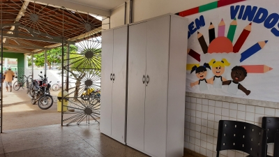 Prefeitura de Nova Floresta realiza entrega de equipamentos mobiliários nas escolas da rede municipal de ensino