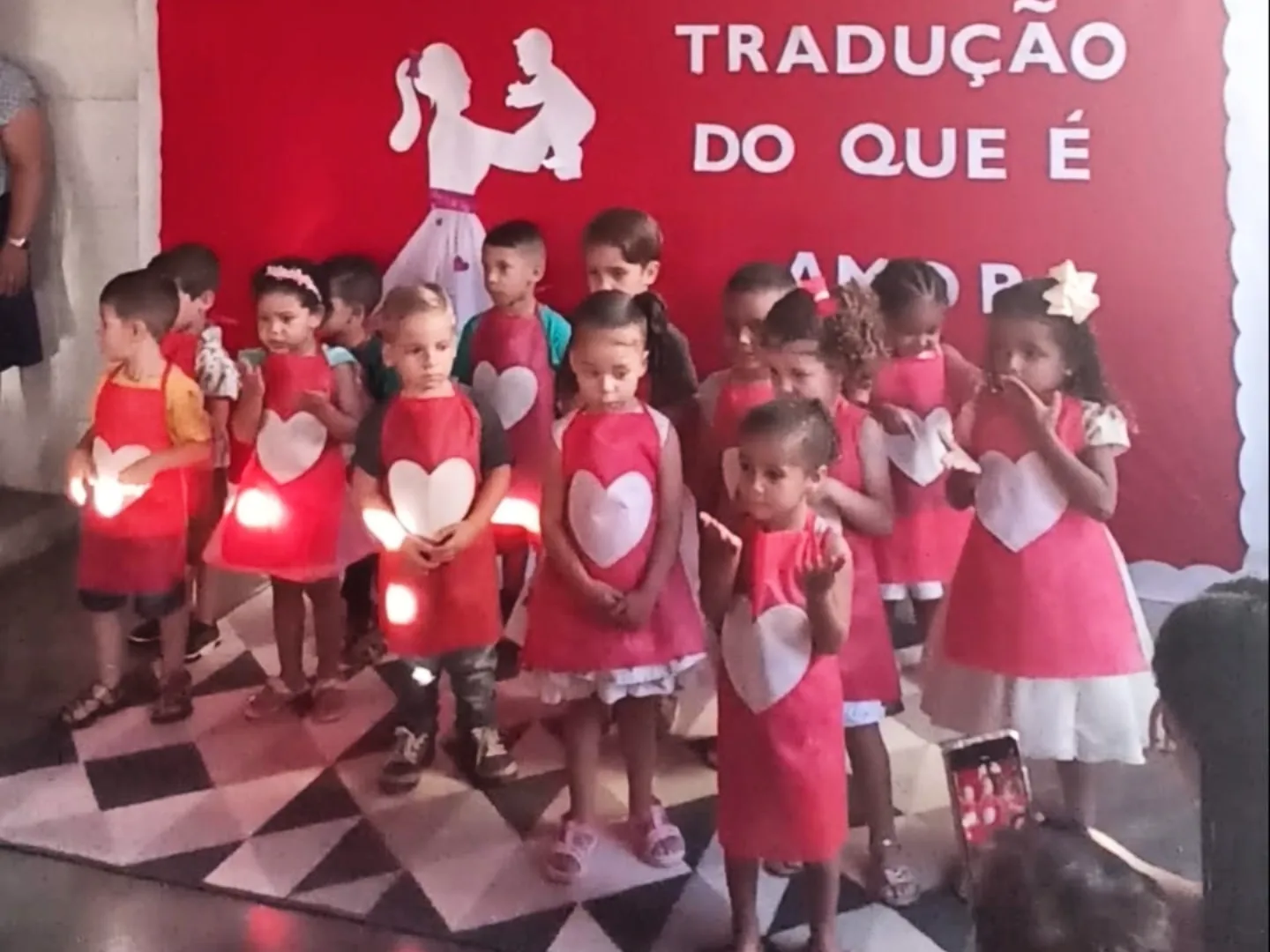 Secretaria de Educação promove comemoração do Dia das Mães nas Unidades Escolares