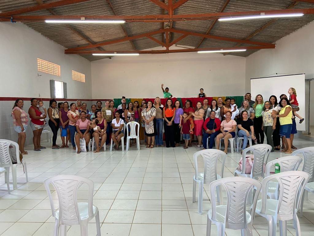 A Prefeitura de Nova Floresta através da Secretaria de Ação Social, realizou o 1° encontro das Mães Atípicas.