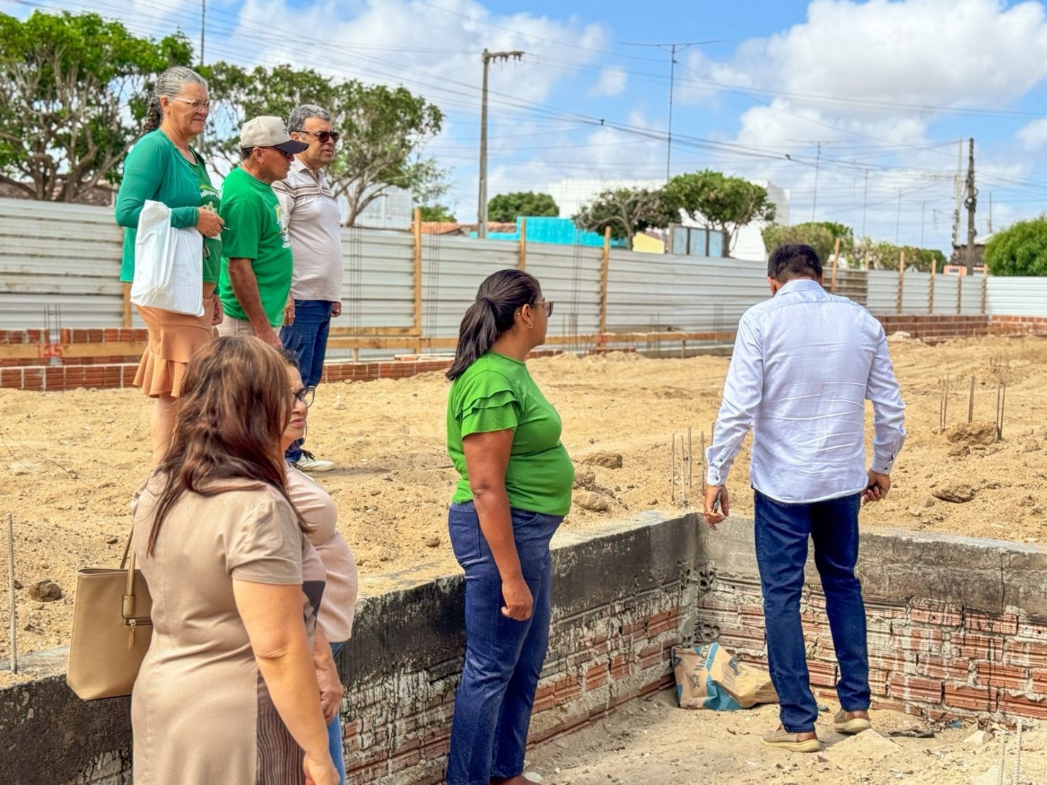 Conselho Municipal de Educação realiza visita técnica às obras da Escola Senador Rui Carneiro, Creche Adália Bezerra e Centro de Administração e Forma