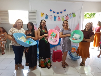 MAMÃES FELIZES: SECRETARIA DE ASSISTÊNCIA SOCIAL FAZ ENTREGA DE KITS ENXOVAL ATRAVÉS DO CRAS