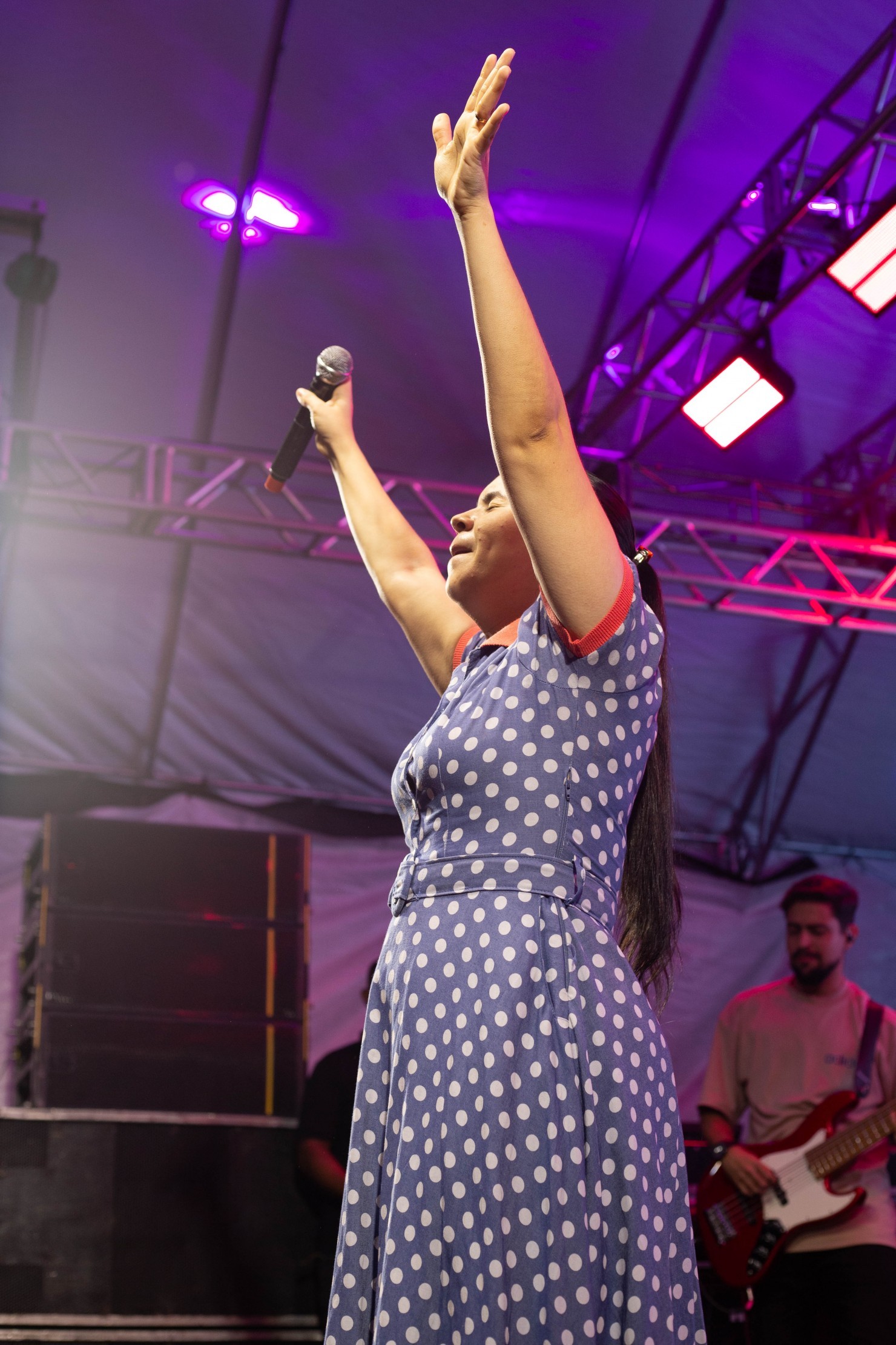 Show Evangélico com Rayanne Vanessa emociona fiéis na programação dos 66 anos de Nova Floresta