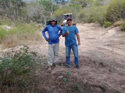 Prefeitura realiza serviços de corte de terra nesta semana