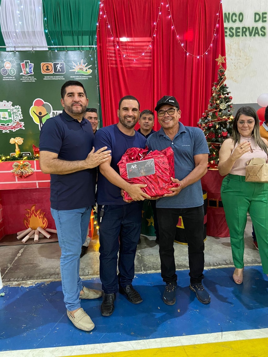 Prefeitura de Nova Floresta realiza café da manhã da confraternização dos servidores.