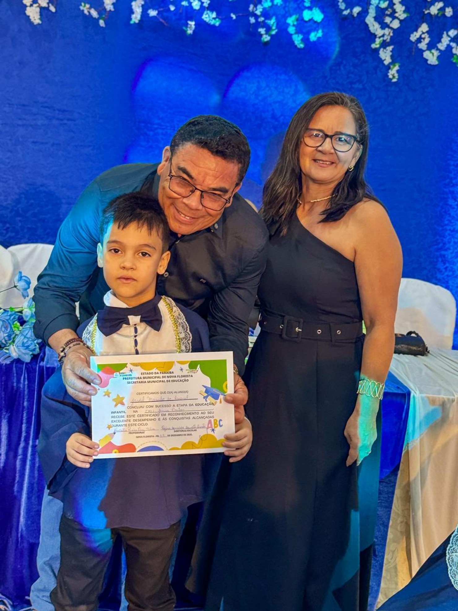 PREFEITURA DE NOVA FLORESTA REALIZA 1° DIA DE FORMATURA