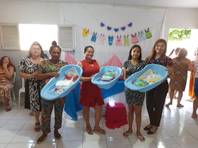 MAMÃES FELIZES: SECRETARIA DE ASSISTÊNCIA SOCIAL FAZ ENTREGA DE KITS ENXOVAL ATRAVÉS DO CRAS